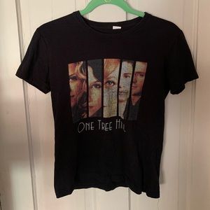 ONE TREE HILL TSHIRT / TEE